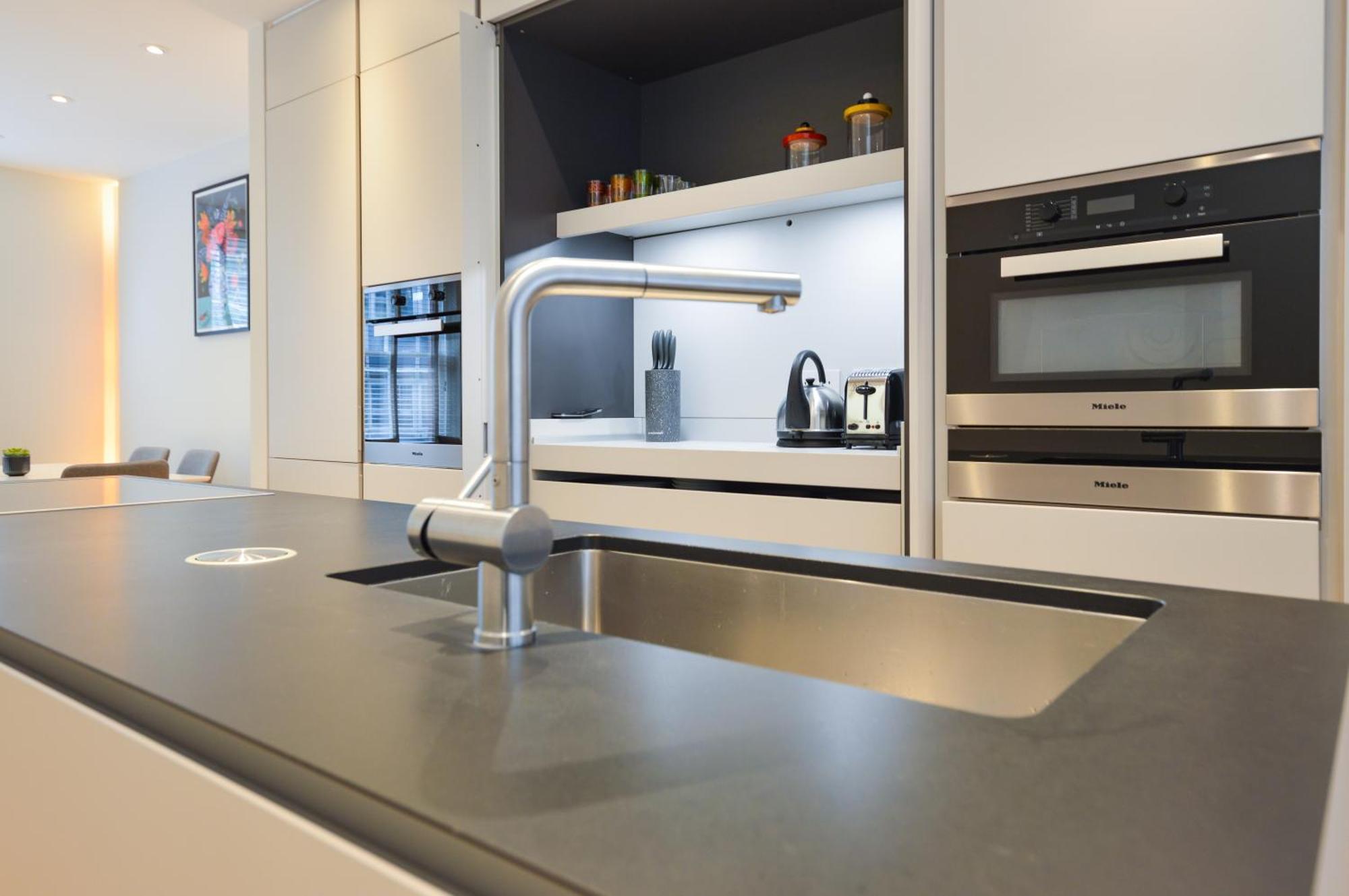 Noho 132 Serviced Apartments By Concept Apartments Лондон Екстер'єр фото